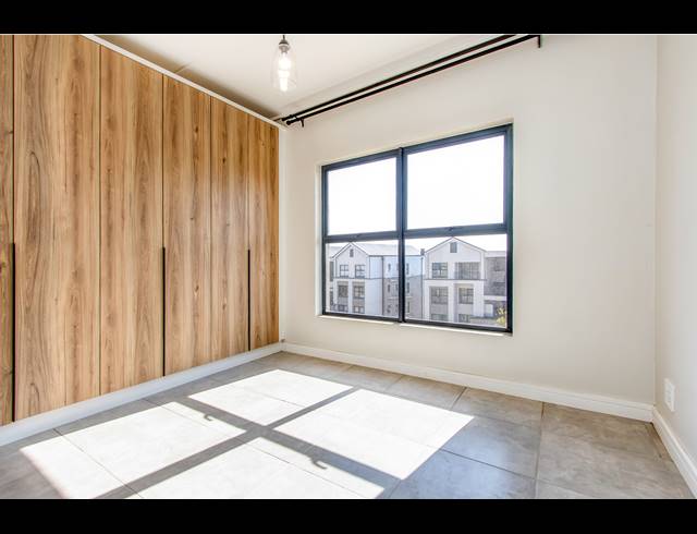 2 BEDROOM APARTMENT TO LET IN WATERFALL